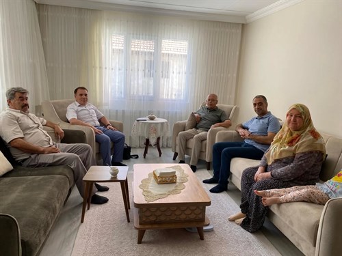 KAYMAKAM DURU’DAN ŞEHİT BABALARIMIZA ZİYARET