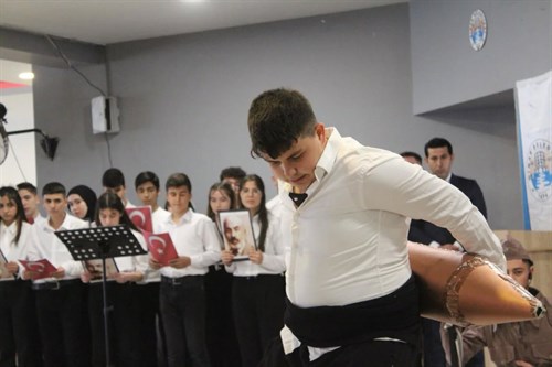 KAYMAKAM DURU 12 MART ANMA PROGRAMLARINA KATILDI.